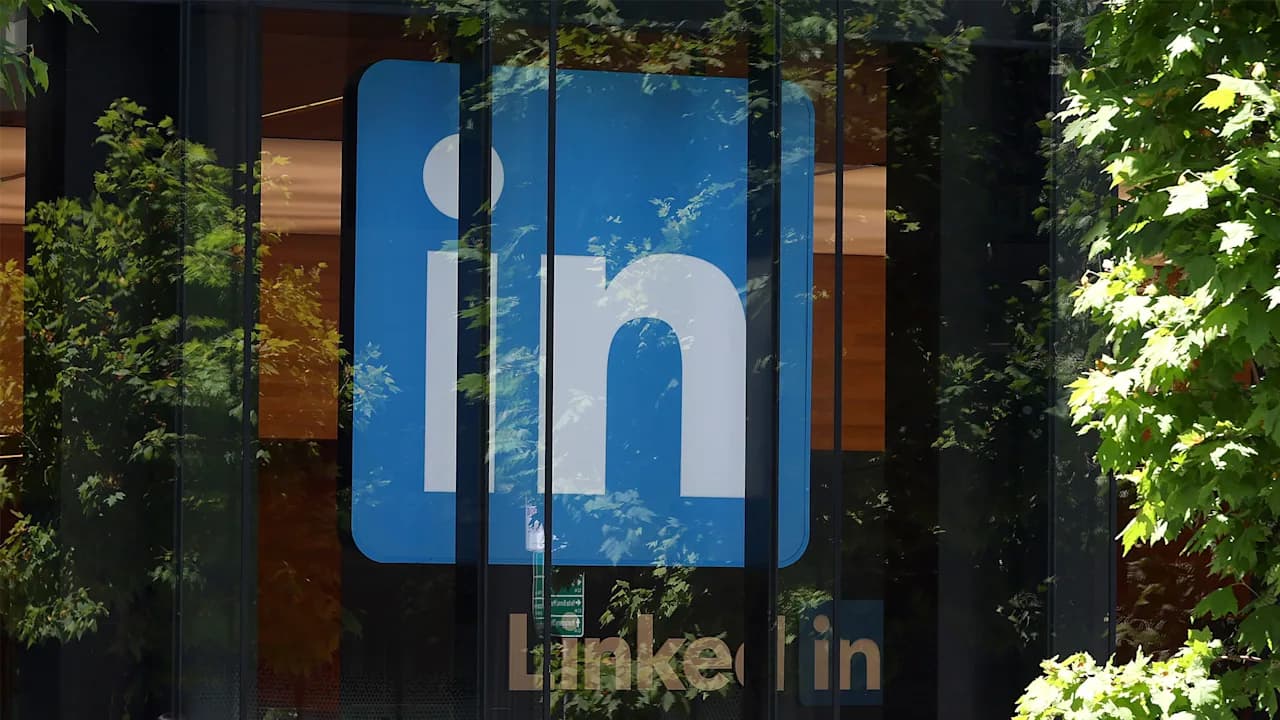 LinkedIn Cuts 875 Jobs Amid Tech Industry Layoff Wave