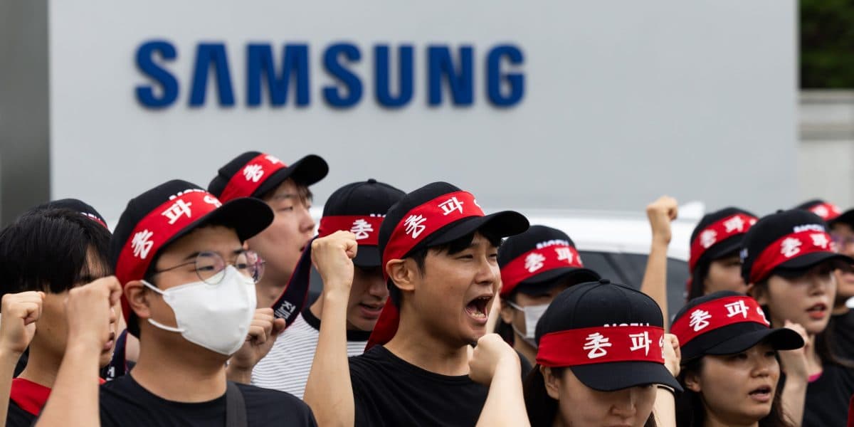 Samsung Strike Threatens Chip Supply Chain, AI Sector