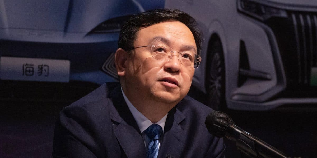Chinese EV Makers Gain Ground as Detroit Struggles