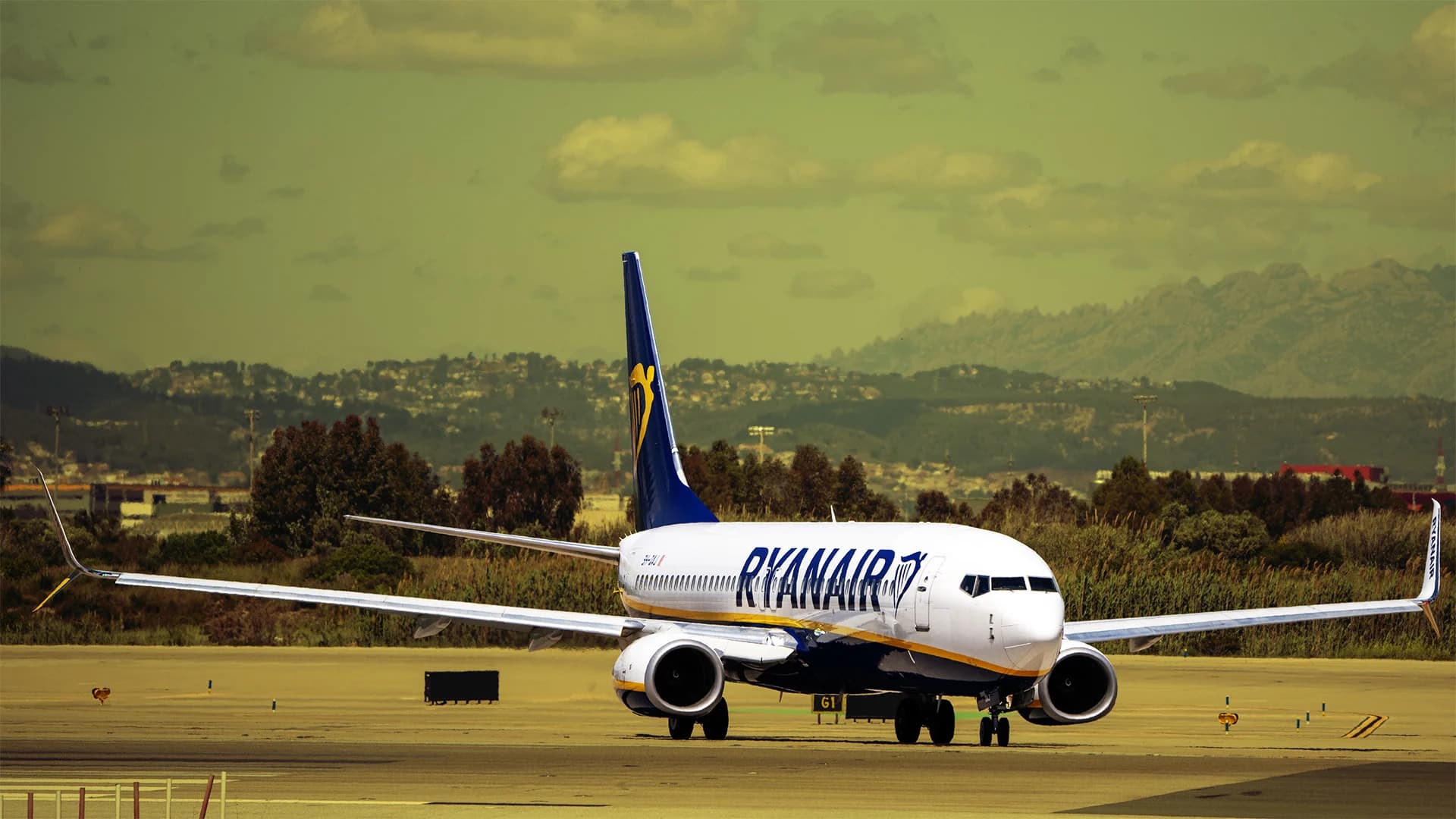 Airline Industry Faces Fall Reckoning as Fuel Costs Squeeze Weak Carriers