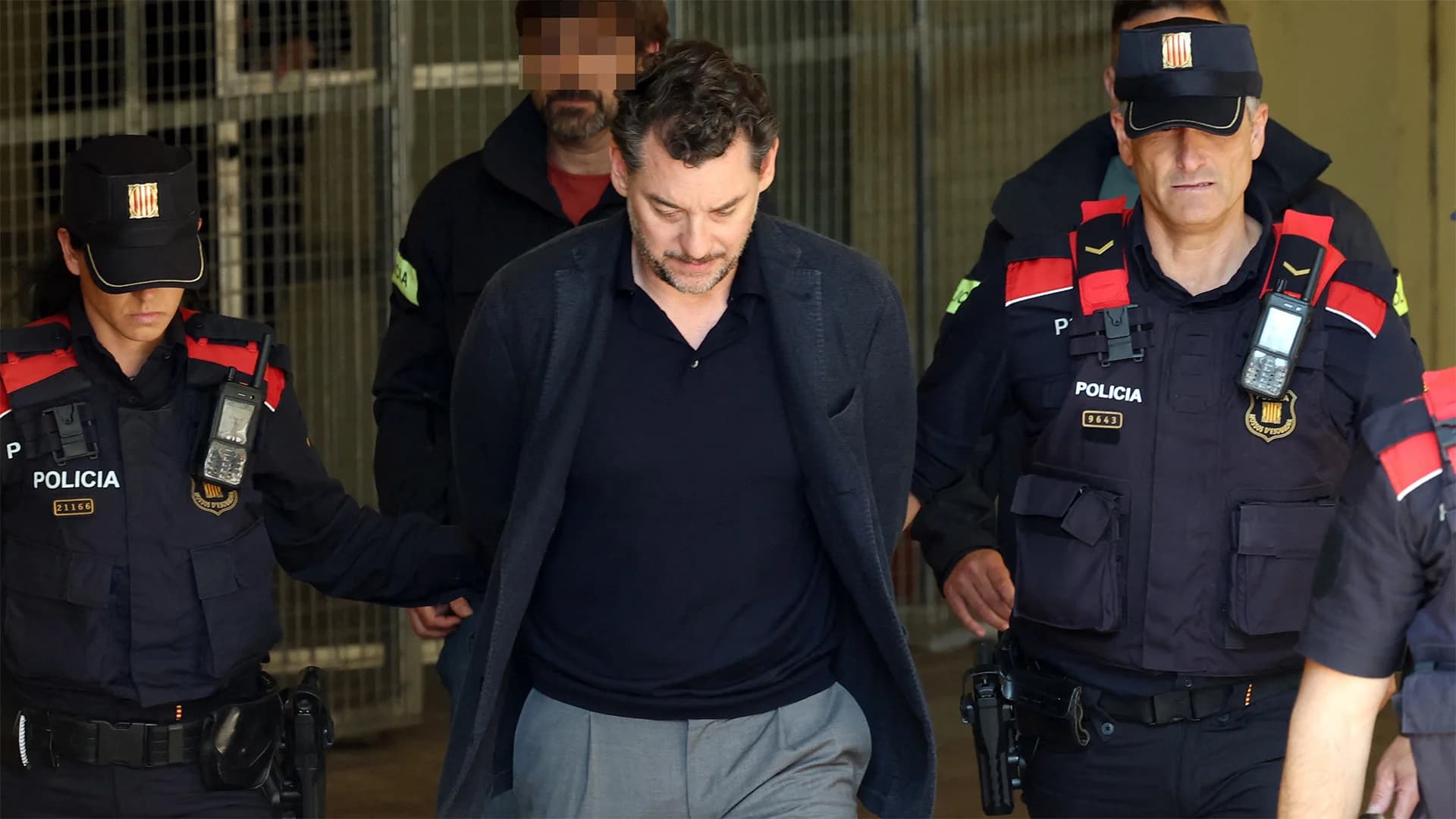 Fashion Empire Heir Under Investigation in Father's Death