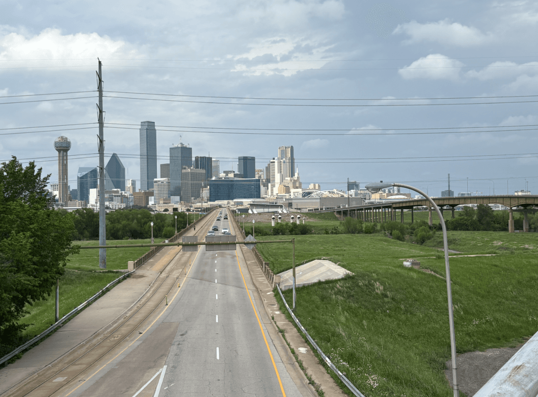 Dallas Council Prioritizes Oak Cliff-Downtown Connectivity Over Convention Center Redesign