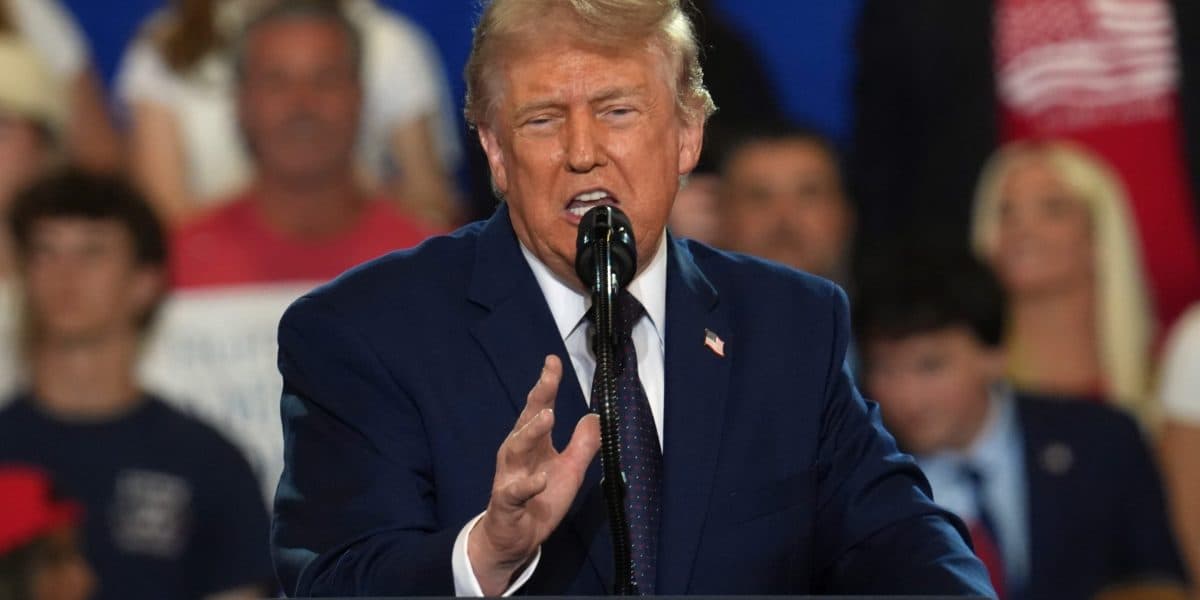 Economic Message Gets Lost in Political Tangents
