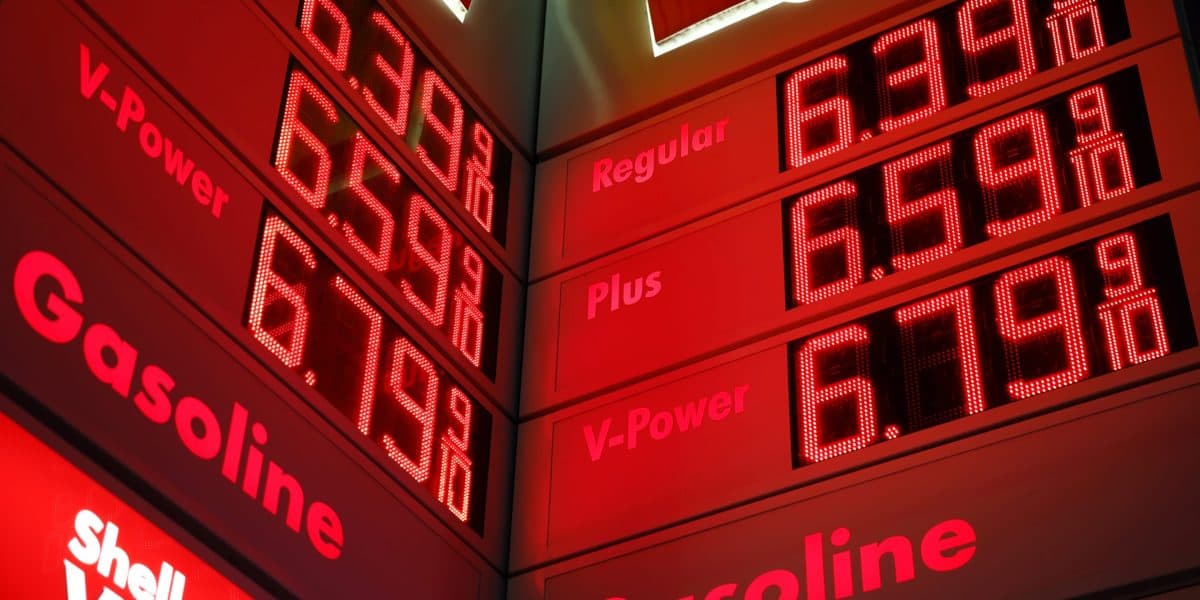 Inflation Concerns Deepen as Dallas Consumers Lose Faith in Price Stability