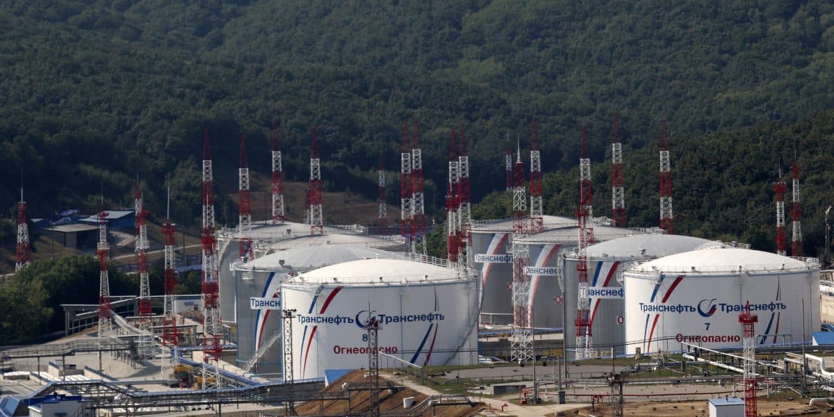 Ukrainian Strikes Target Russian Oil Export Infrastructure