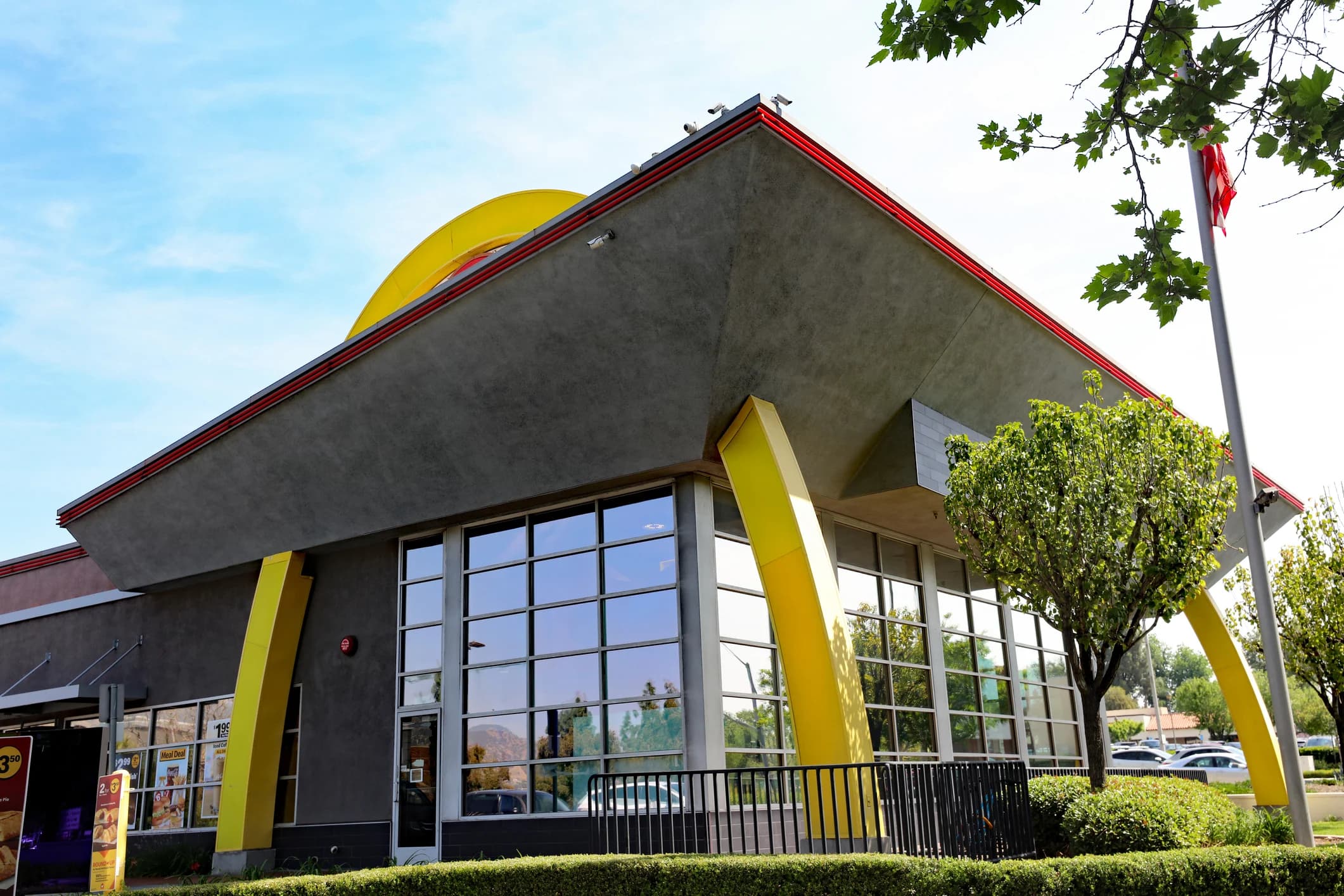 McDonald's Tackles Operational Crisis With Franchise-Wide Initiative