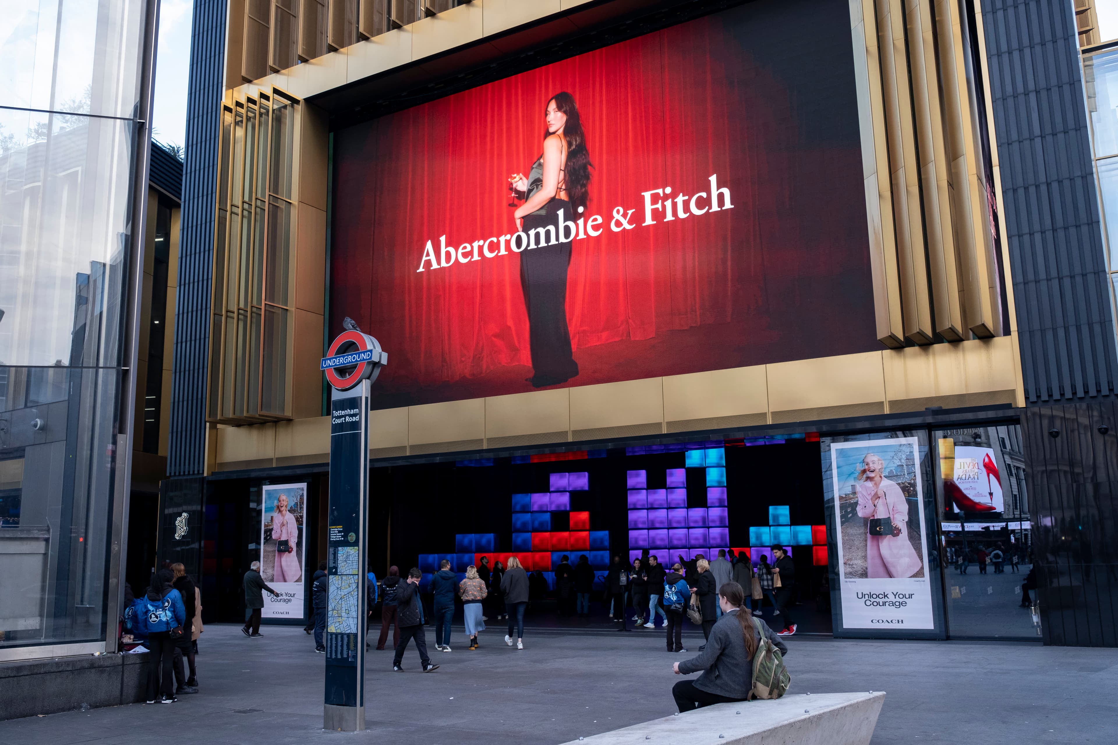 Abercrombie Stock Surges on Earnings Beat Despite Mideast Turmoil