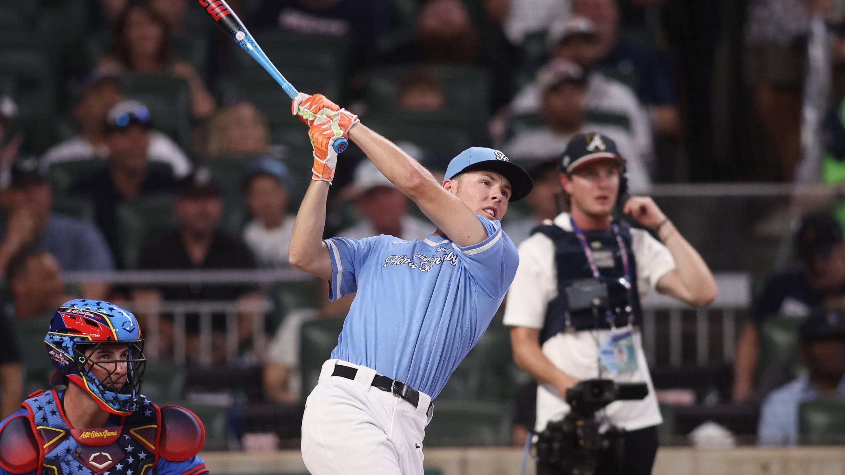 Elite Talent Pipeline: How Draft Decisions Shape University Recruiting