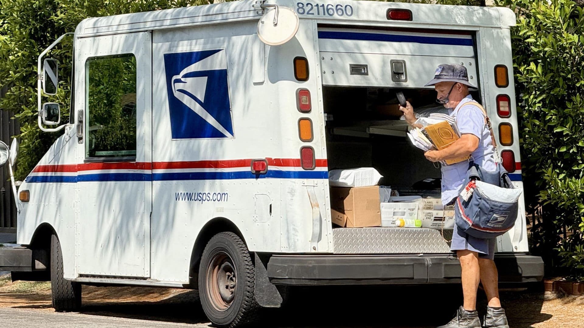 USPS Raises Forever Stamp Price to 82 Cents