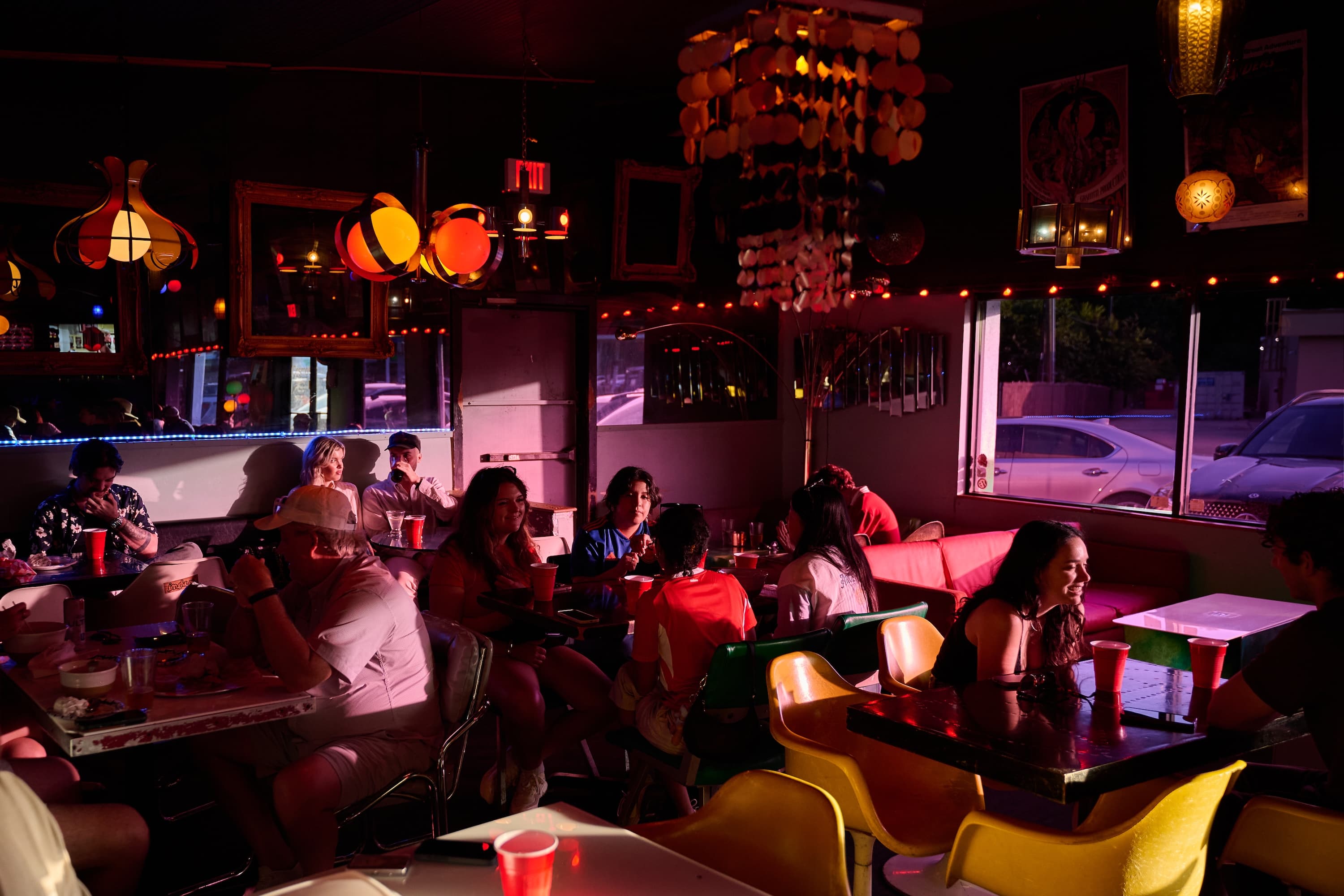 Dallas's Bar Scene: A Guide to Premium Lounges and Local Favorites