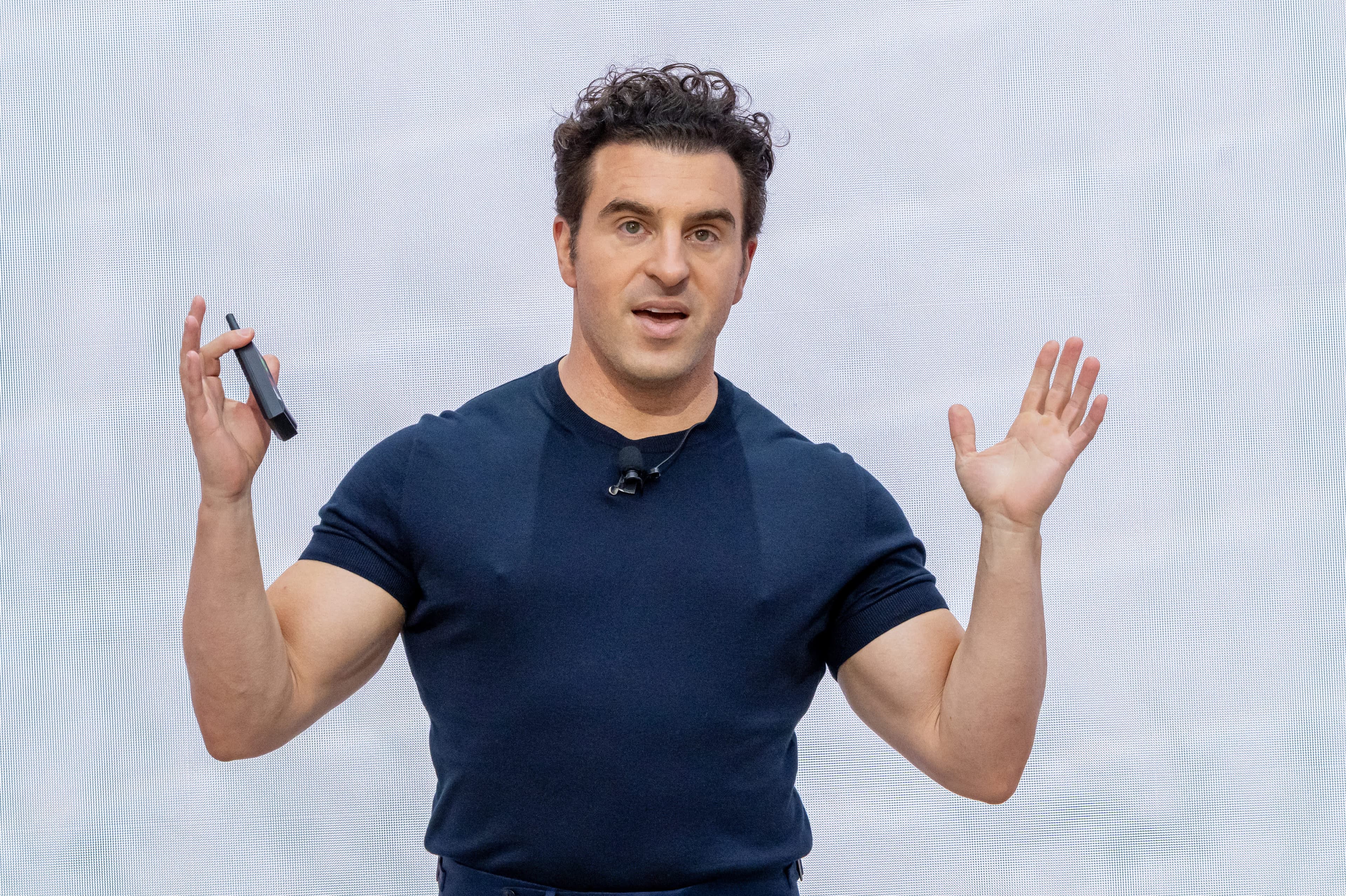 Airbnb to Boost AI Investment as Earnings Beat Drives Stock Surge