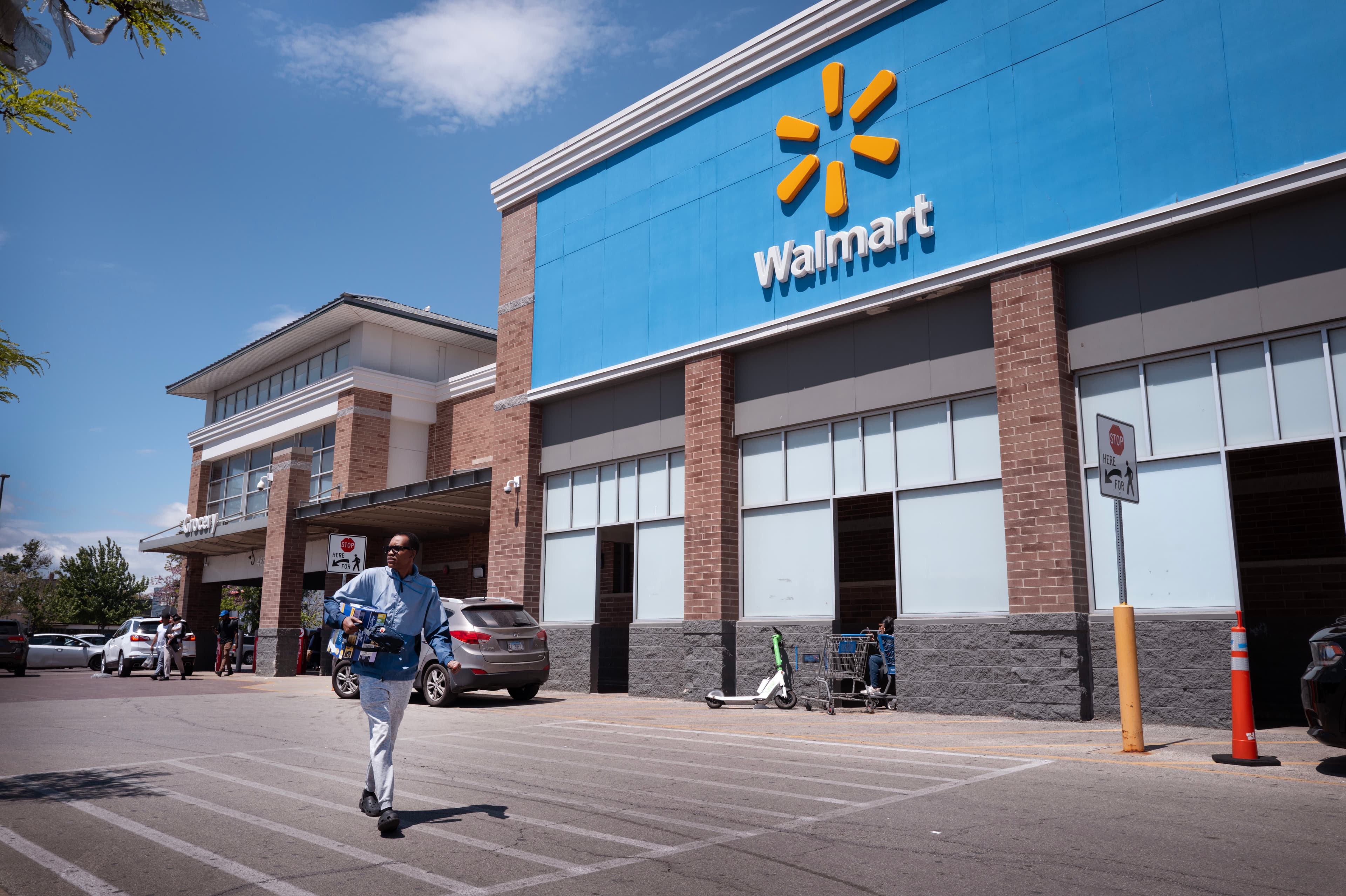 Walmart's Q1 Earnings Will Signal Health of U.S. Consumer Spending