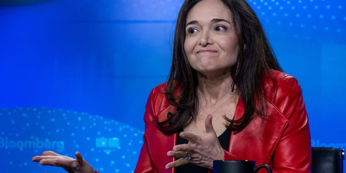 Sandberg: Rigid Career Plans Obsolete in AI Era