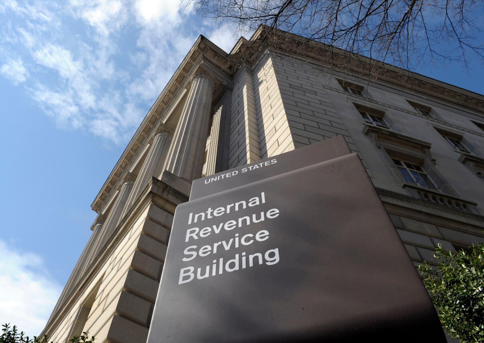 IRS Expands Weekend Tax Help at Select Centers