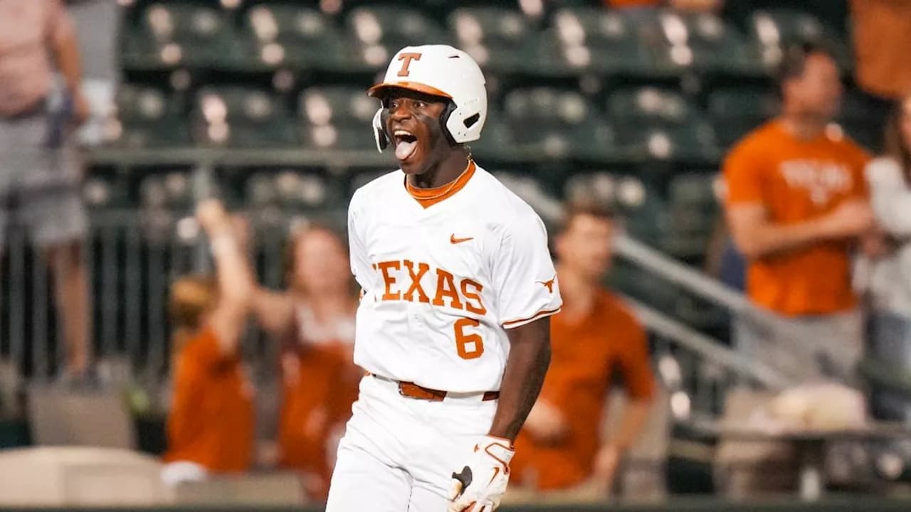 Texas Baseball Advances in Regional Tournament Play