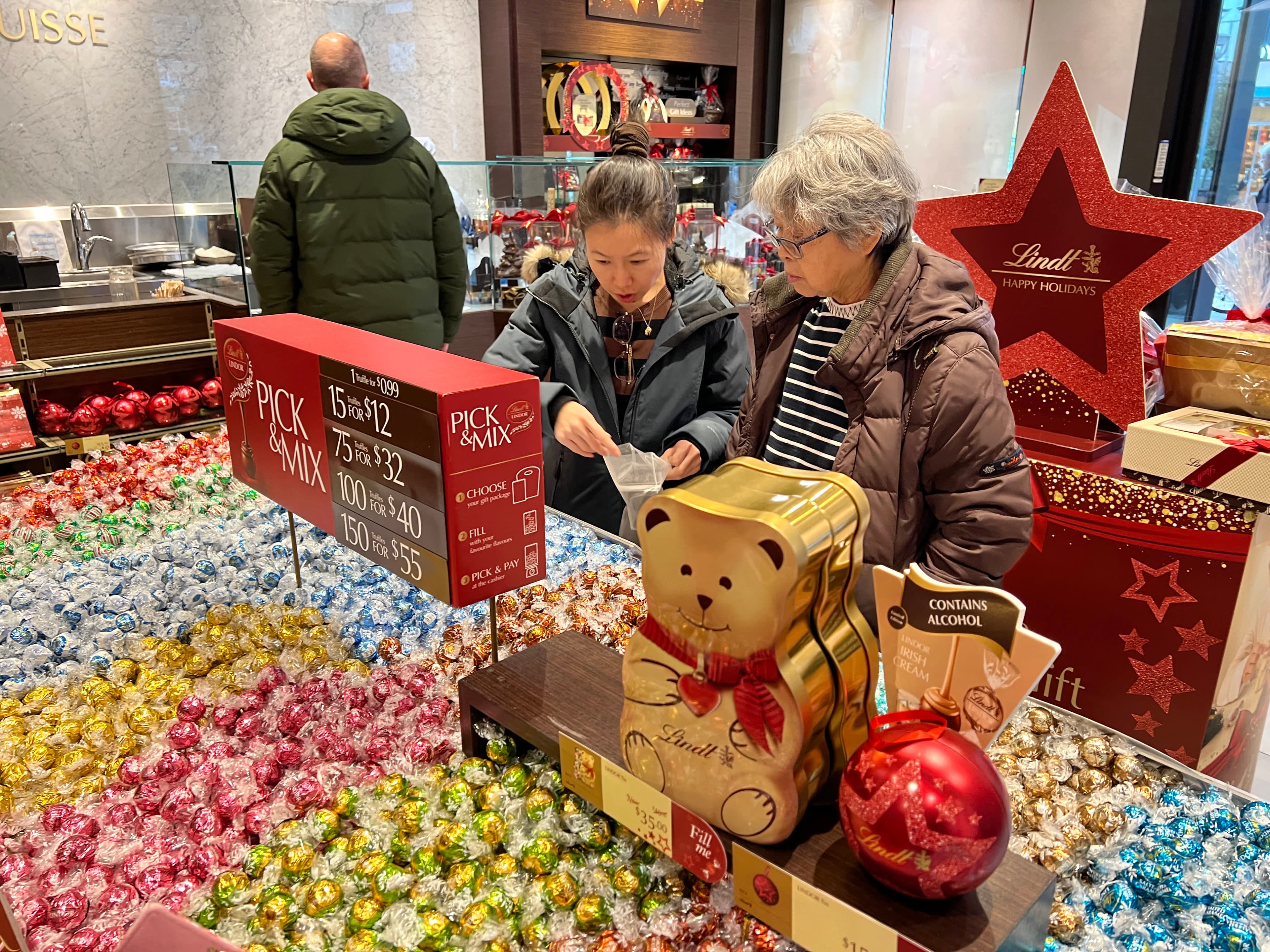 Chocolate Makers Battle to Recover Sales as Cocoa Prices Ease