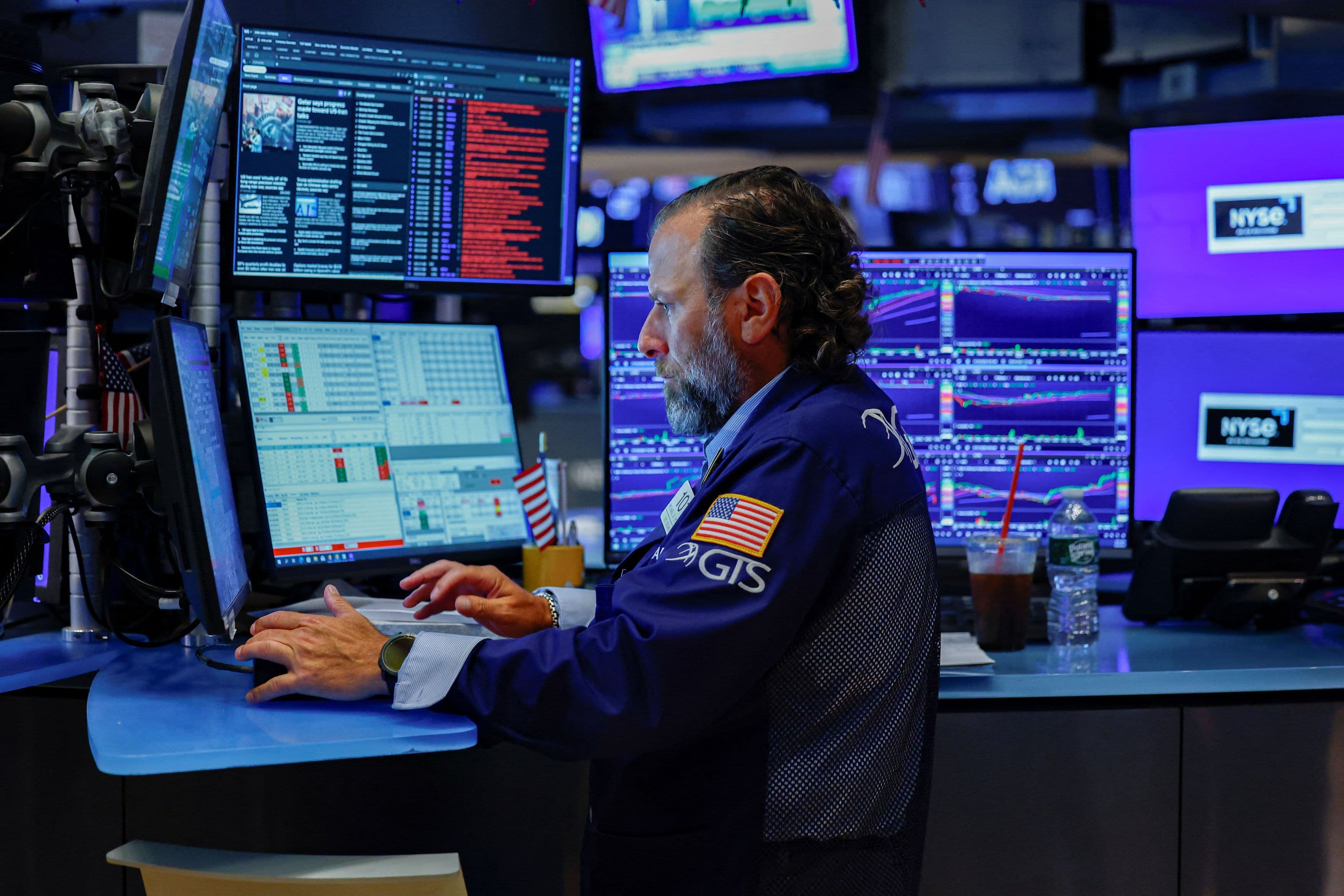 AI Stocks Surge, Pushing Major Indexes to Record Highs